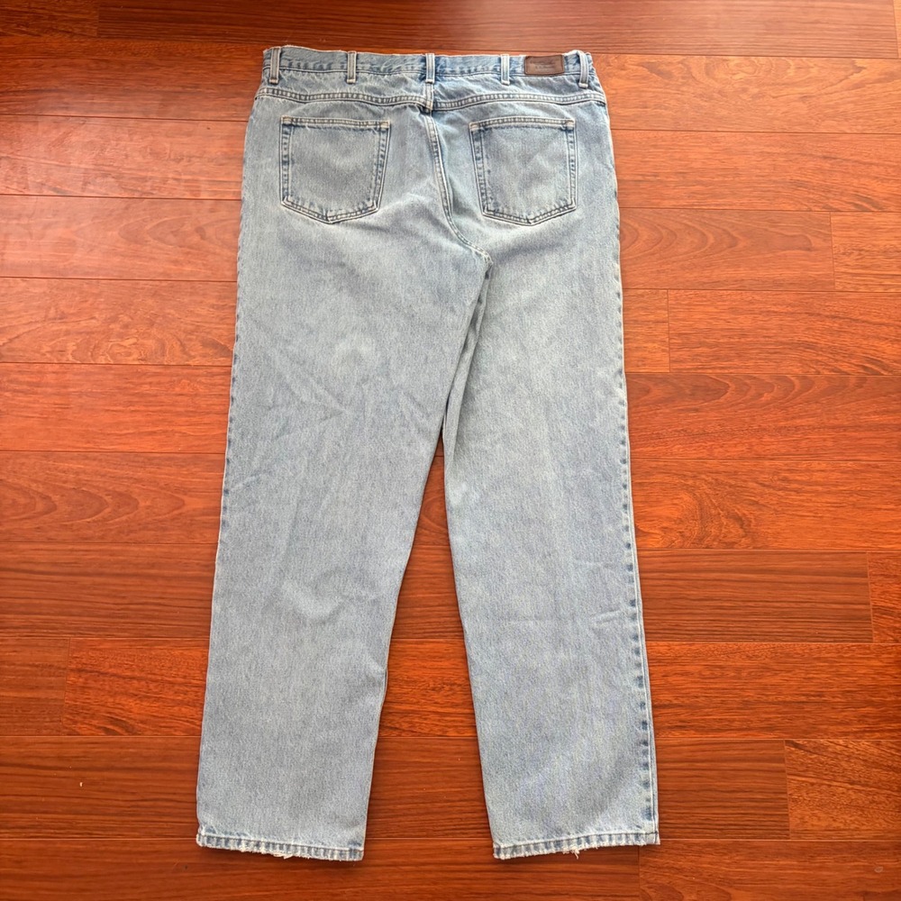 LL Bean Mens Comfort Waist Jeans 38x34 Light Wash Blue Denim Straight Leg Cotton